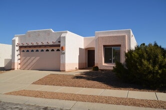 Building Photo - 10421 E Windstorm Dr