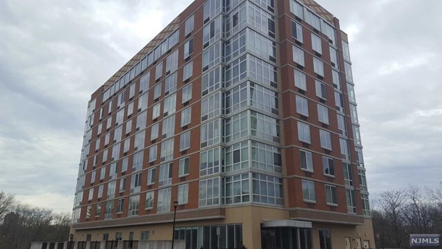 Foto principal - 800 12th St