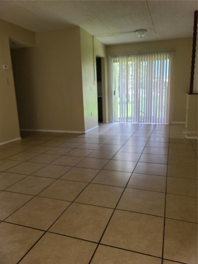 Building Photo - 1916 Honour Rd