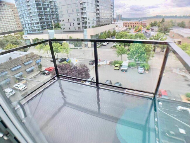 Building Photo - Great Apt For Rent