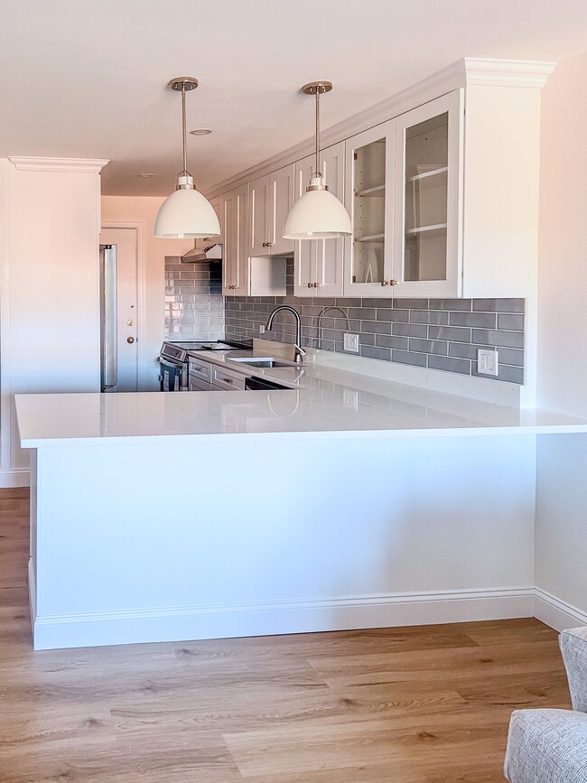 Building Photo - 500 Governors Dr