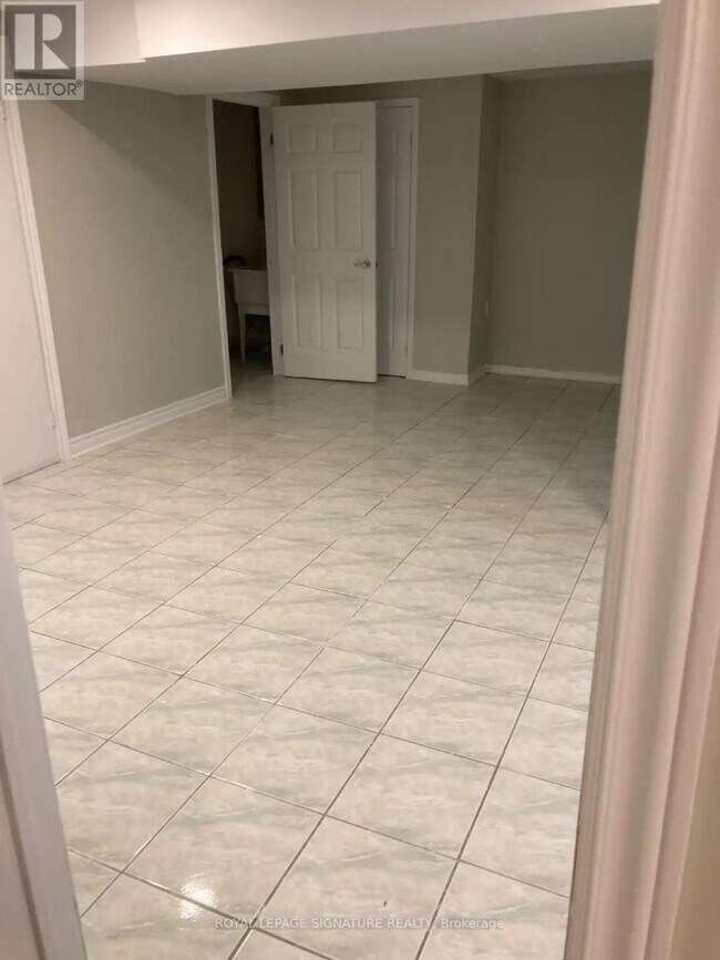 Photo du bâtiment - 154 Fifefield Dr