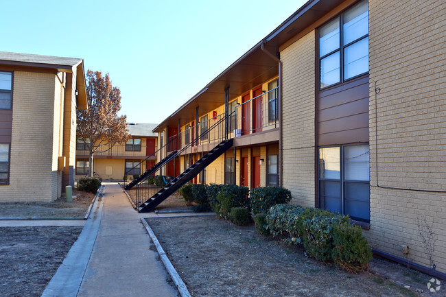 Foto del edificio - The Garden Apartments