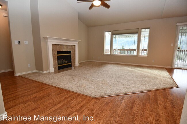 Building Photo - 3 br, 2 bath House - 276 North View Dr