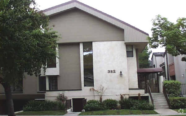 Foto del edificio - 352 Myrtle St