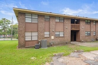 Building Photo - 5340 La Roche Ave