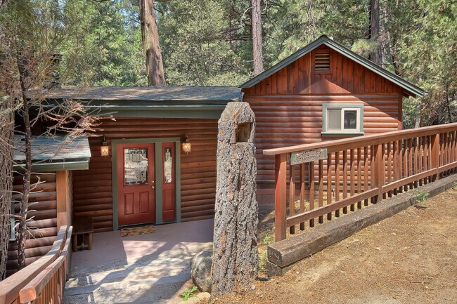 Building Photo - 8154 N Chilnualna Falls Rd