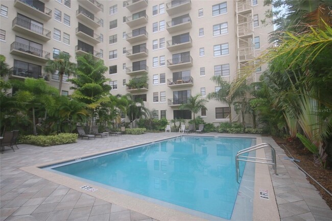 Foto del edificio - 2109 Bayshore Blvd