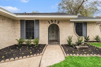 Building Photo - 1510 Tarberry Rd