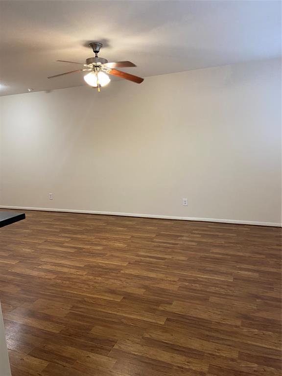 Foto del edificio - 6050 Yorktown Meadow Ln