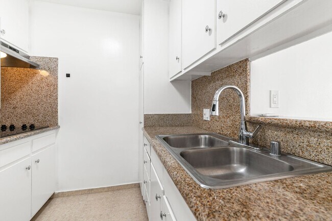Interior Photo - Burton Almont