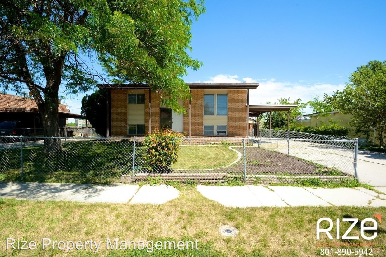 Primary Photo - 5 br, 2 bath House - 4156 W Wendy Ave