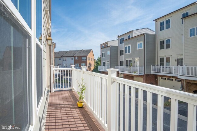 Building Photo - 434 Lady Fern Pl