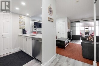 Building Photo - 265-265 Enfield Pl