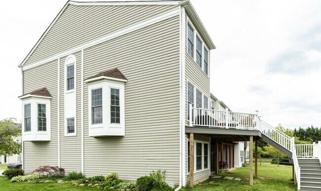 Foto del edificio - 8 Crenshaw Ct