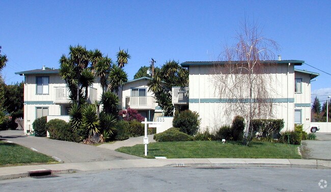 Building Photo - 655 Reseda Dr