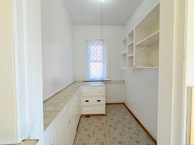 Foto del edificio - 98 Glen St