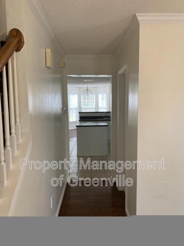 Photo - 8 Valley Glen Ct House