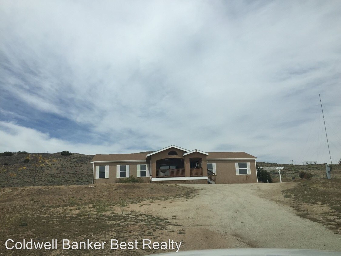 Primary Photo - 4 br, 2 bath House - 13787 Umtali Rd