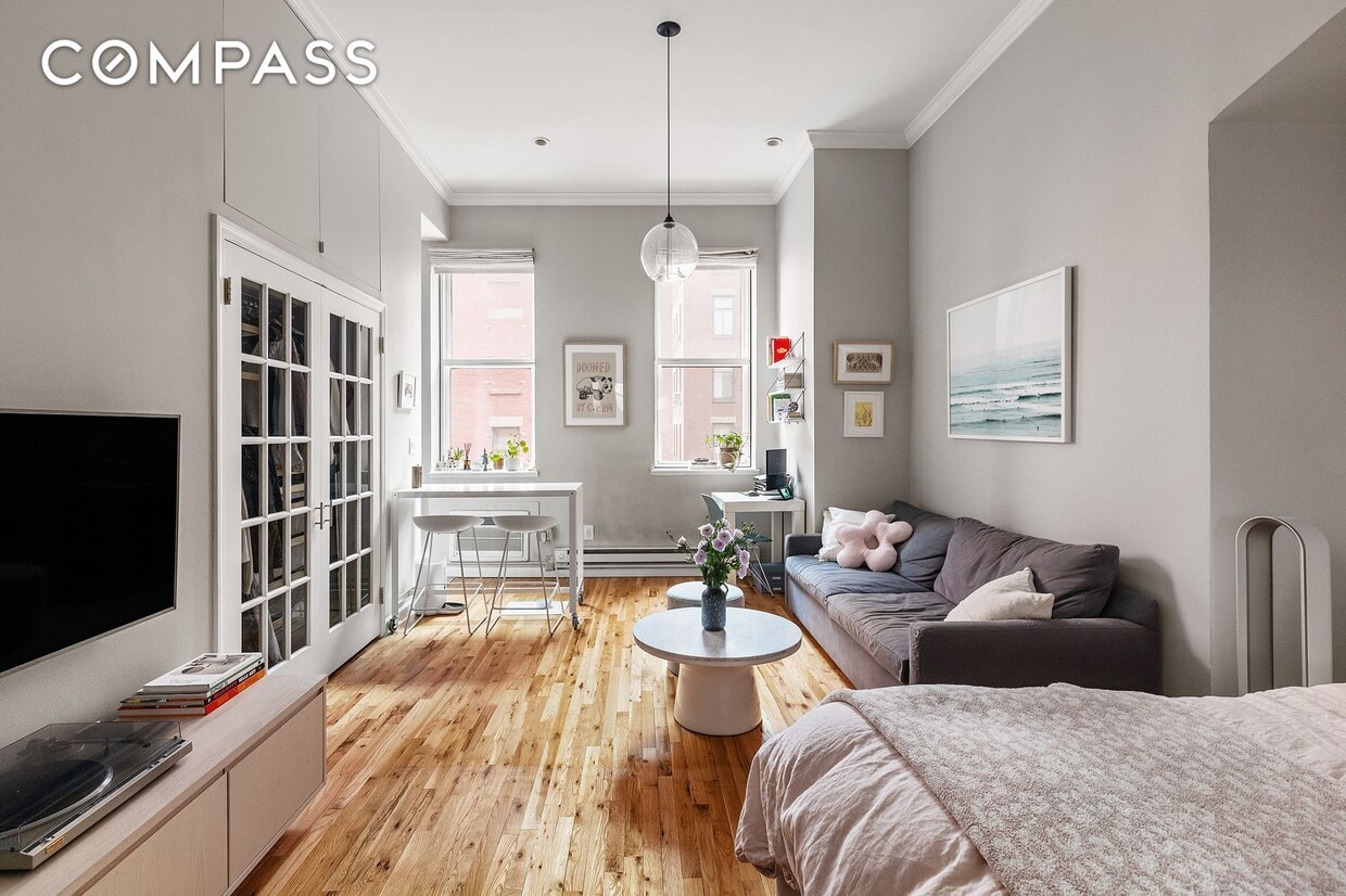 23 Waverly Pl Unit 3B, New York, NY 10003 Room for Rent in New York