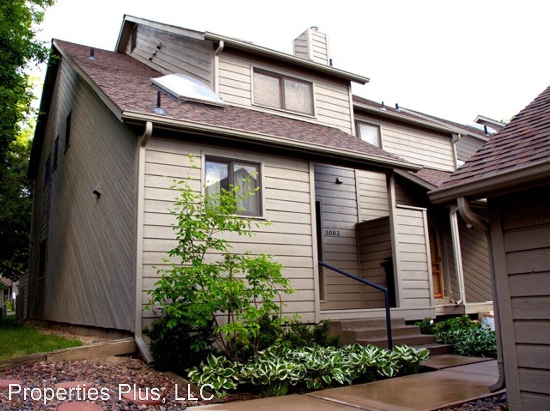 Primary Photo - 2 br, 2.5 bath House - 3083 Edison Ct
