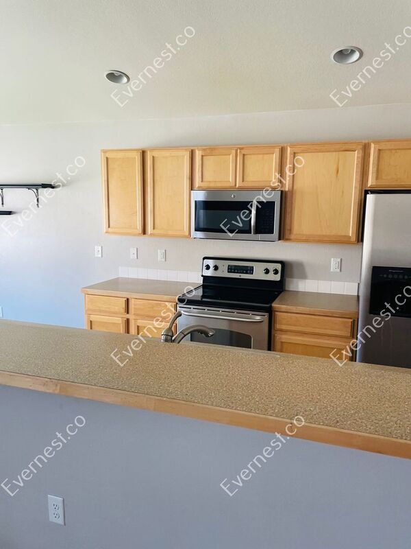 Building Photo - 2300 Woodbury Ln