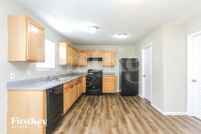 Building Photo - 10823 Gathering Dr