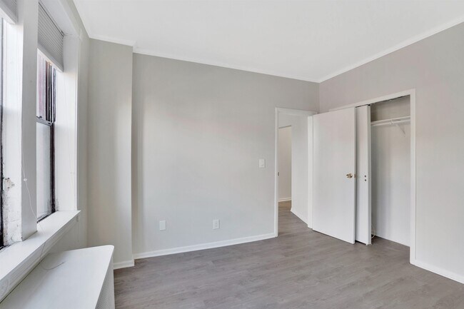 Foto del edificio - 3315 Pleasant Ave