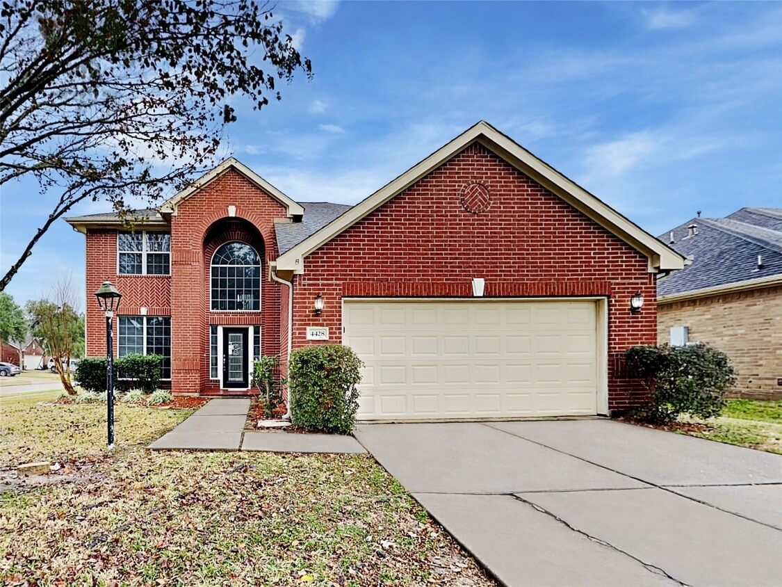Foto principal - 4428 Blossomwood Dr
