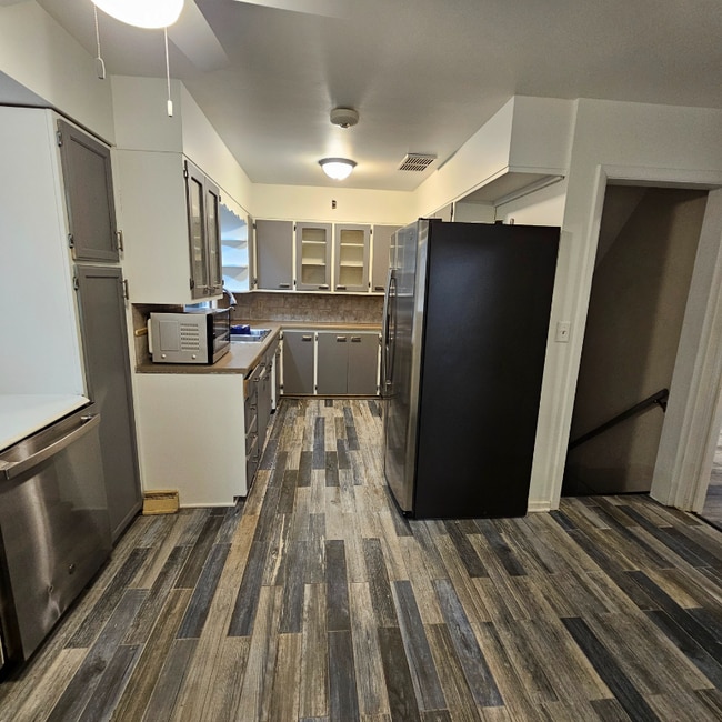 Foto del edificio - 2616 S Center Ave