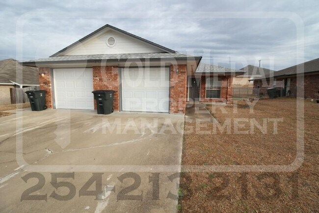 Building Photo - 2703 Lucille Dr