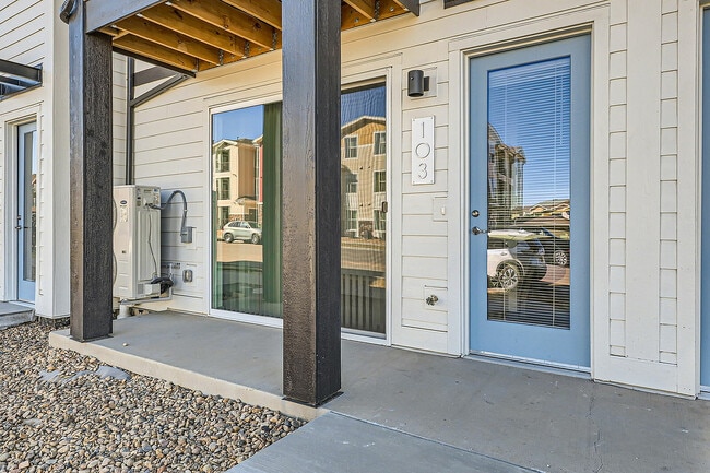 19290 E. 59th Ave 103 - Web Quality - 003 - 05 Exterior Front Entry - Landings at Gateway