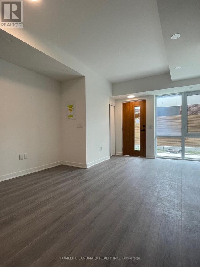 Building Photo - 65-UNIT165 Curlew Dr