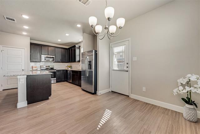 Foto del edificio - 4929 Sanger Cir Dr
