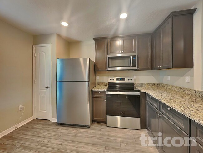 Foto del edificio - 12 Ponderosa Ln