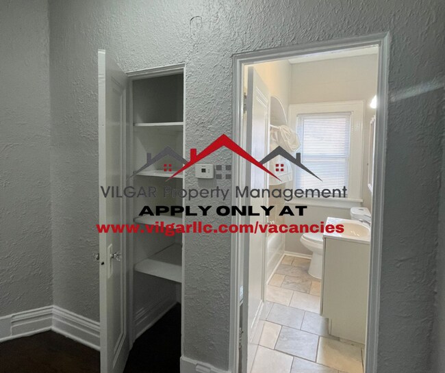 Foto del edificio - 3 bedrooms, 1 bathroom home in Gary, IN