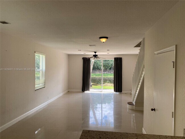 Building Photo - 2140 Pasa Verde Ln