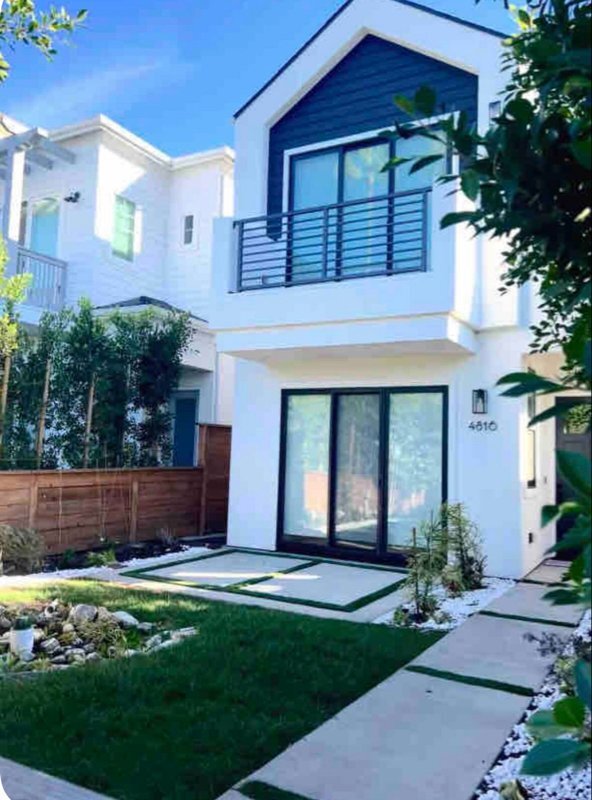Foto del edificio - 4816 Inglewood Blvd