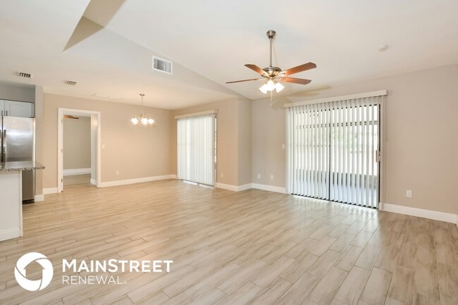 Building Photo - 2755 Candler Dr