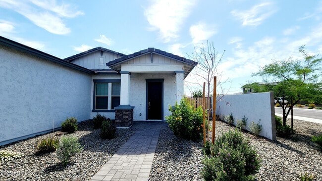 Building Photo - 5603 N 194th Ave