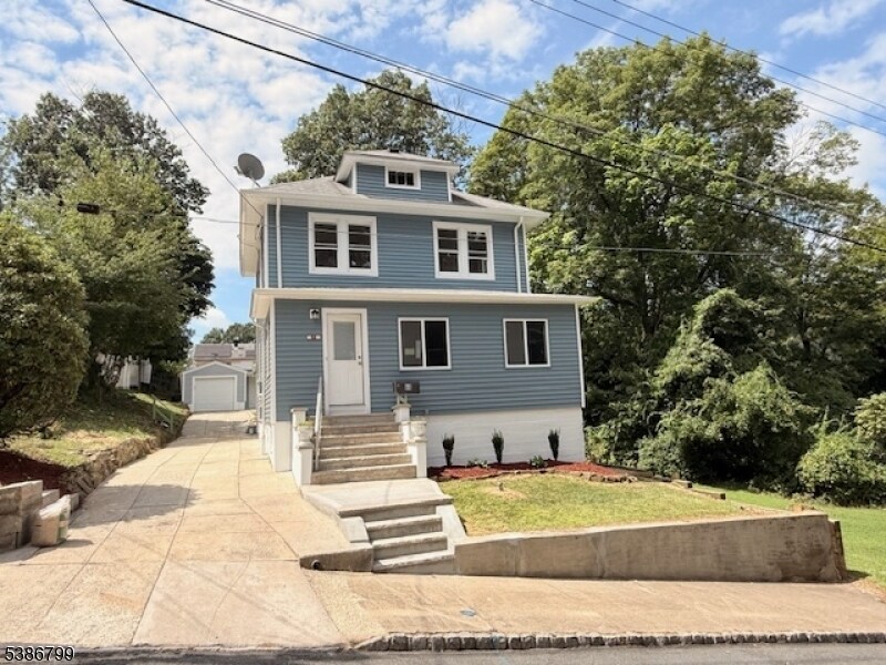 Primary Photo - 68 Grant St