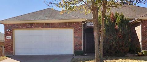 Foto principal - 1021 Newcastle Dr