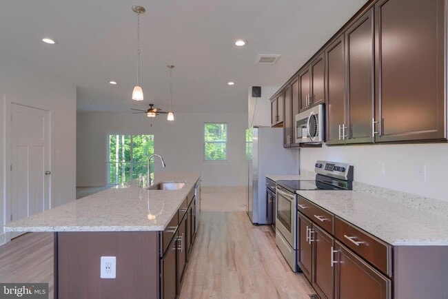 Foto del edificio - 617 Snapdragon Ct