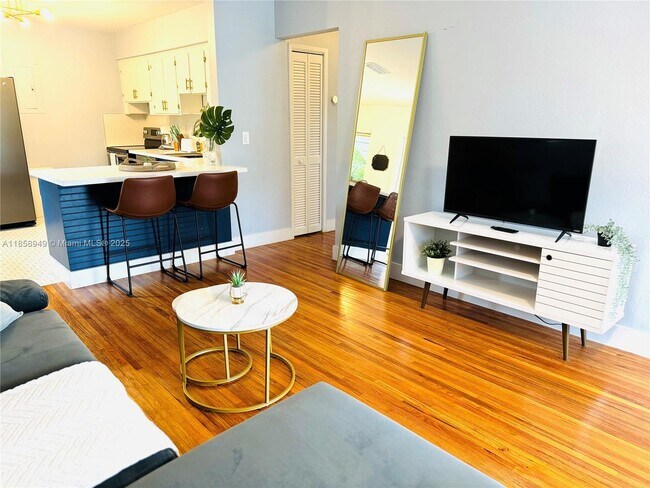 Foto del edificio - 3095 SW 21st St