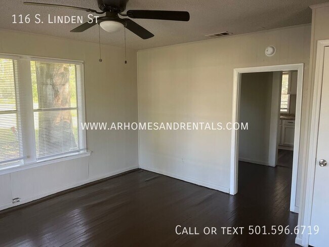 Building Photo - 116 S Linden St