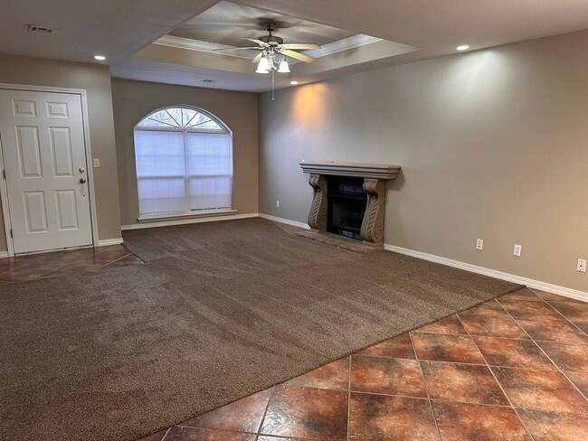 Building Photo - 2813 Neosho Heights Ave