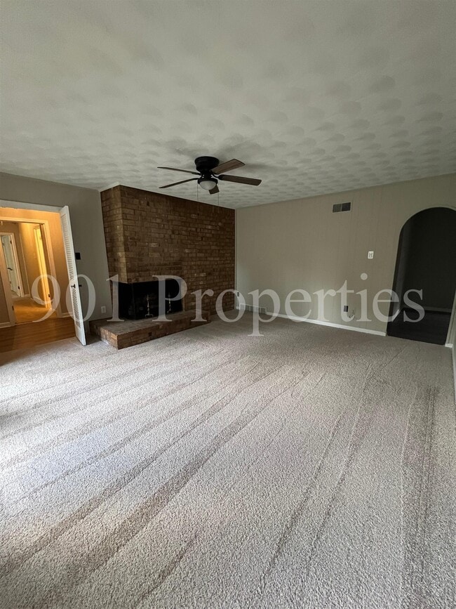 Building Photo - 5140 Longmeadow Cove