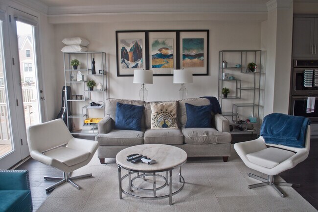 Sala de estar 1 - 3717 Ambrose Hills Rd