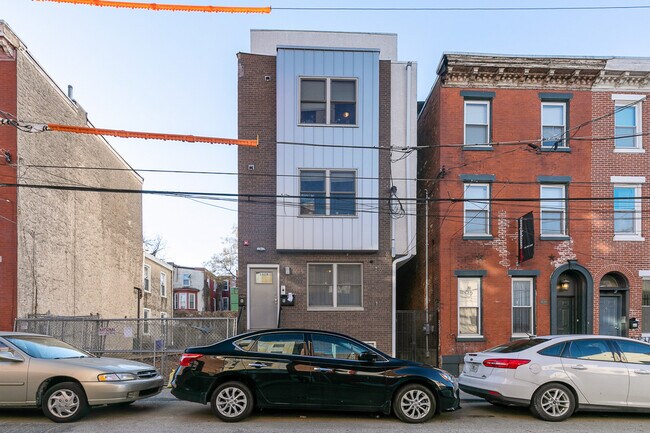 Foto del edificio - 1628 N Willington St