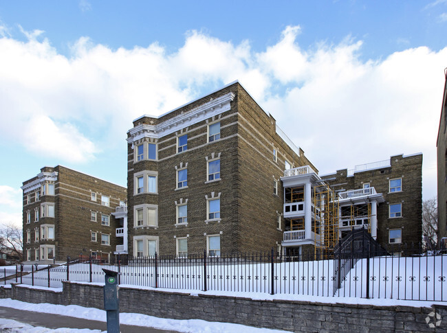 Building Photo - Village Gate Apartments